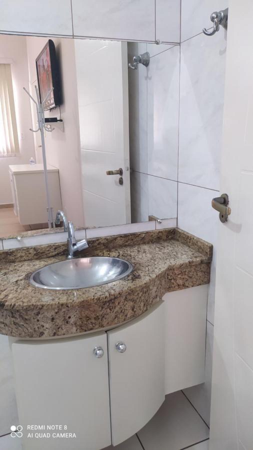 Pousada Quarto Familiar Com Ar,Frigobar,Wi Fi, Garagem Aparecida  Eksteriør bilde
